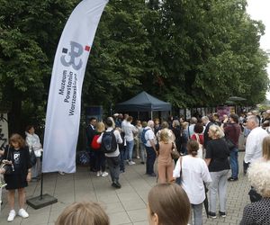 Powstanie Warszawskie w kadrze Stefana Starby Bałuka. Cichociemny szedł z aparatem do Powstania