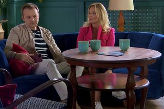 	Barwy szczęścia, odcinek 2795. Bruno (Lesław Żurek), Karolina (Marta Dąbrowska)