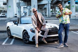 Abarth 124 Spider u boku Stinga i Shaggy'ego