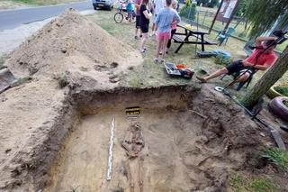 Wśród szczątków znaleziono zaskakujący przedmiot