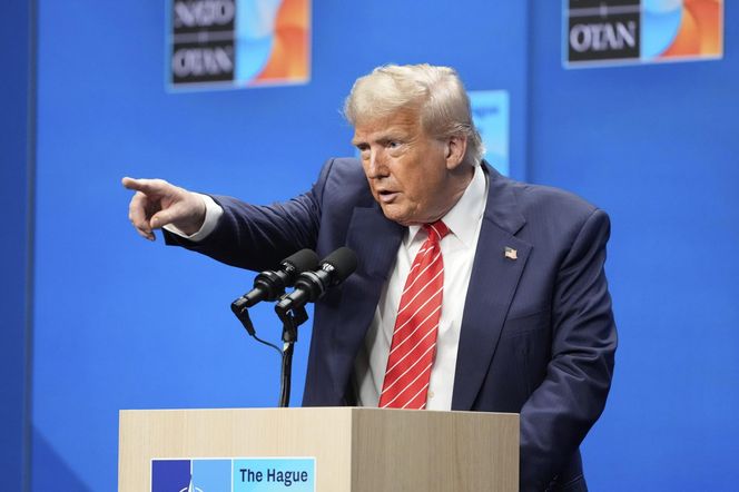 Trump sprawił, że "wszyscy zatańczyli tak, jak im zagrał na fujarce". Szokujące wnioski po Hadze!