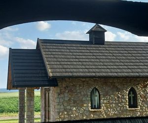 Kościół parafialny pw. Matki Bożej Częstochowskiej w Radkowicach