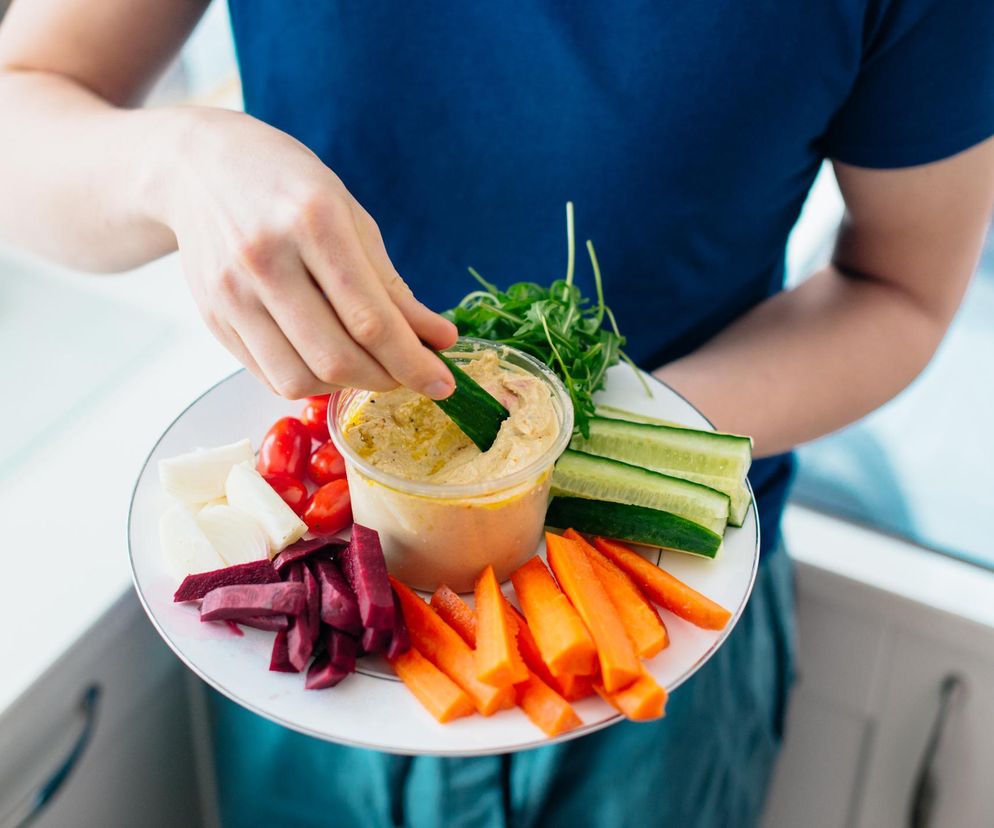 Cierpisz na zaparcia i uczucie ciężkości? Rozwiązaniem może być pasta, którą zrobisz w 5 minut