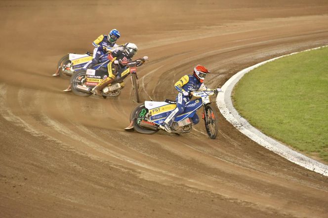 PRES Grupa Deweloperska Toruń - Betard Sparta Wrocław, zdjęcia kibiców i zawodników z Motoareny