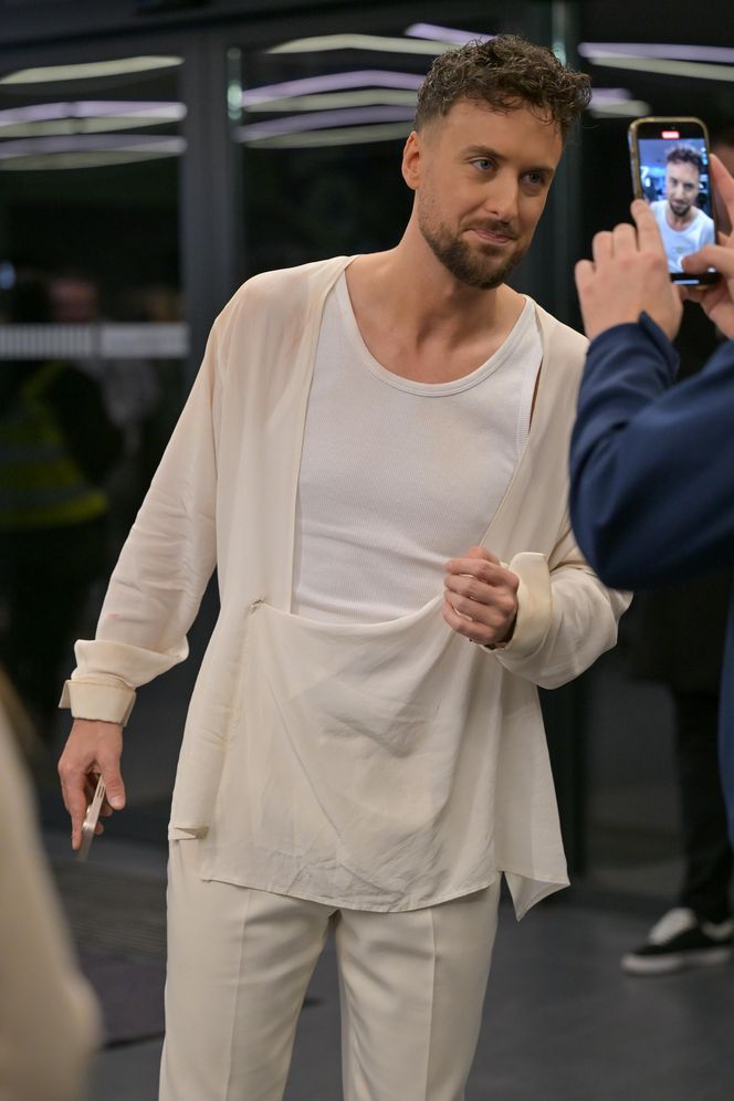 Kulisy "Tańca z Gwiazdami". Zmęczona Bursztynowicz, zakochani Kaczorowska i Rogacewicz. Szok, co zrobił Sikora