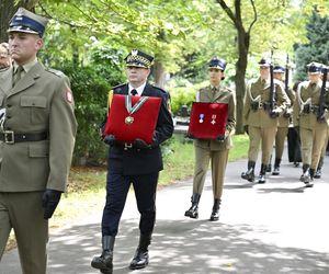 Tadeusz Rolke pogrzeb. Monika Olejnik z partnerem