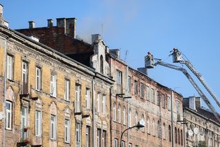 Pożar kamienicy w Warszawie