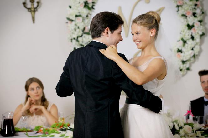 Powiedz TAK! odc. 1. Natalia (Anna Karczmarczyk), Jan (Piotr Bondyra)