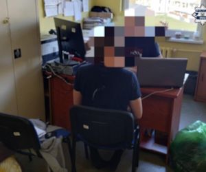 Pijany kierowca wjechał w blok i uciekł. Potem rozpętał awanturę