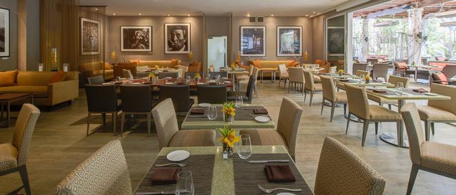 Pili wino całą noc