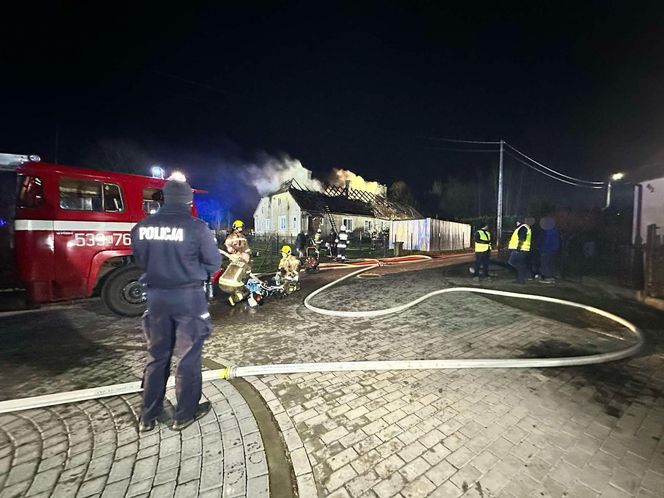 Tragiczny pożar budynku wielorodzinnego. Nie żyje jedna osoba, dwie są poparzone