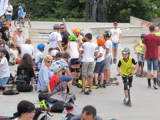 Dziś w Rzeszowie bezpłatne warsztaty jazdy na hulajnogach, rowerach i rowerach BMX