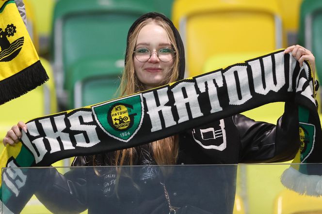 Kibice GKS Katowice na meczu z Piastem Gliwice 8.11.2025