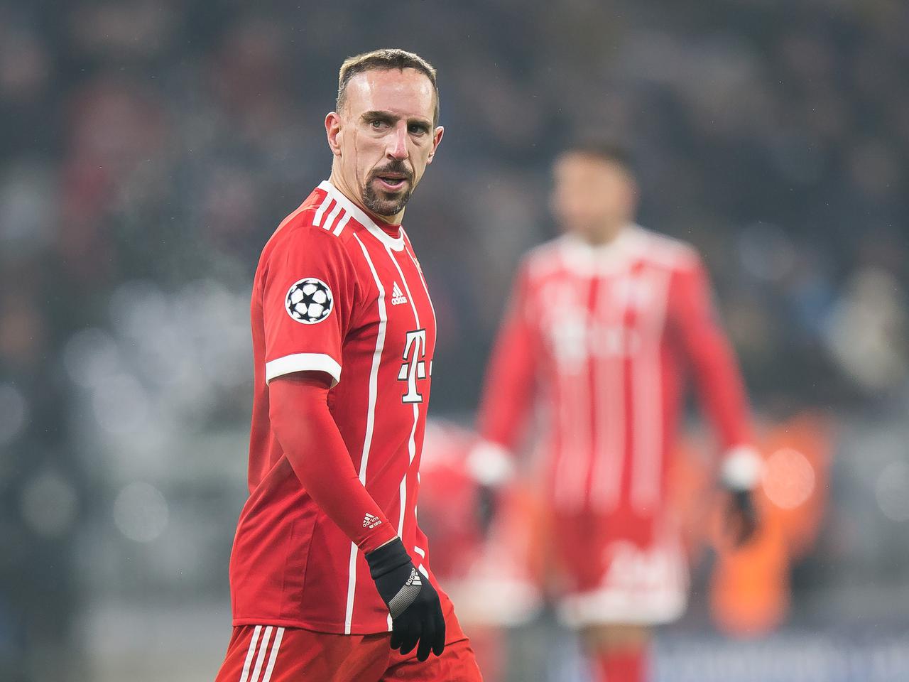 Francuski gwiazdor miał wypadek samochodowy! Czeka go przerwa