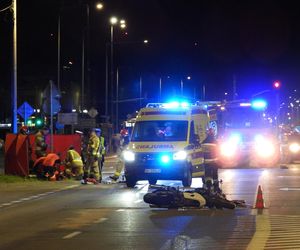 Dramat na Bemowie. Busem wjechał w motocyklistę i uciekł