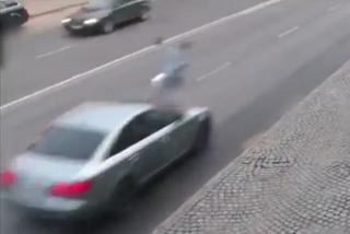 Olsztyn: Audi wjechało w kobietę! Po pijanemu wbiegła na jezdnię! [MOCNE WIDEO]