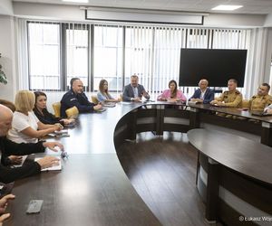 Zachowajmy spokój i szukajmy wiarygodnych informacji. To apel władz Radomia po zebraniu sztabu zarządzania kryysowego