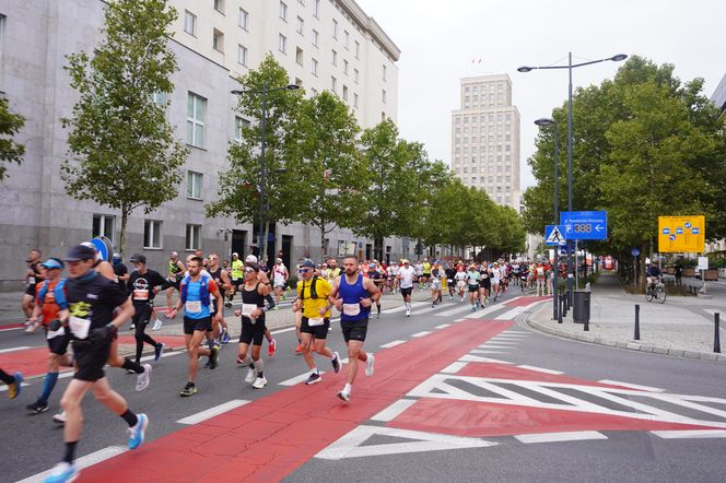 Uczestnicy Maratonu Warszawskiego 2025