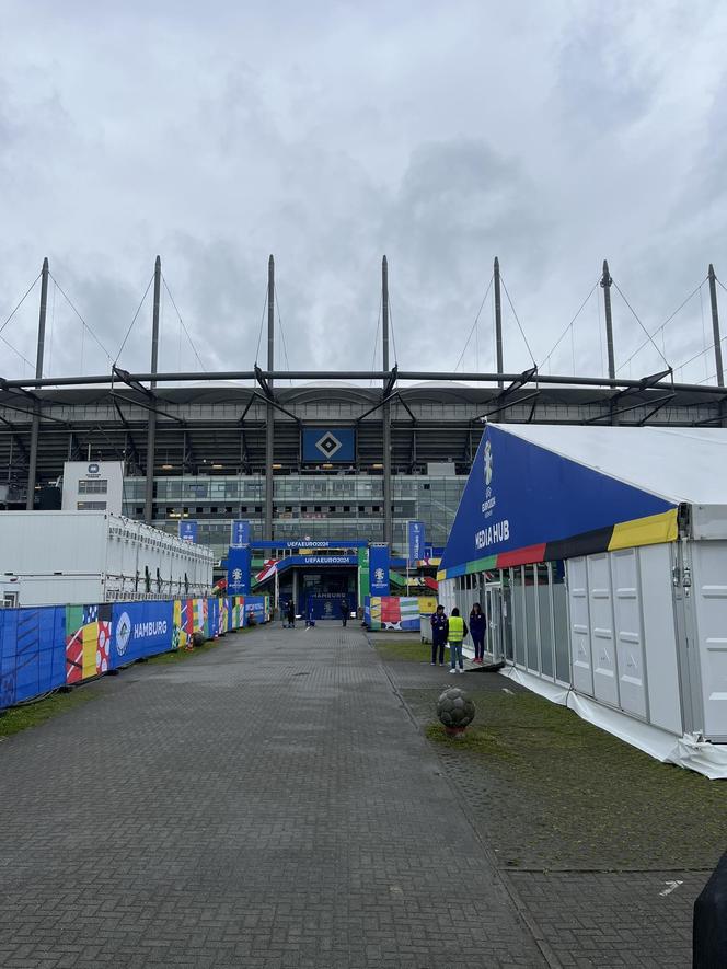 Na tym stadionie Polacy zagrają z Holandią. Jak wygląda obiekt w Hamburgu przed niedzielną bitwą? [ZDJĘCIA]