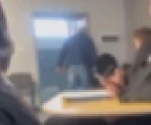 Toruń. Uczeń brutalnie wyrzucony z klasy. Wstrząsające wideo obiegło sieć