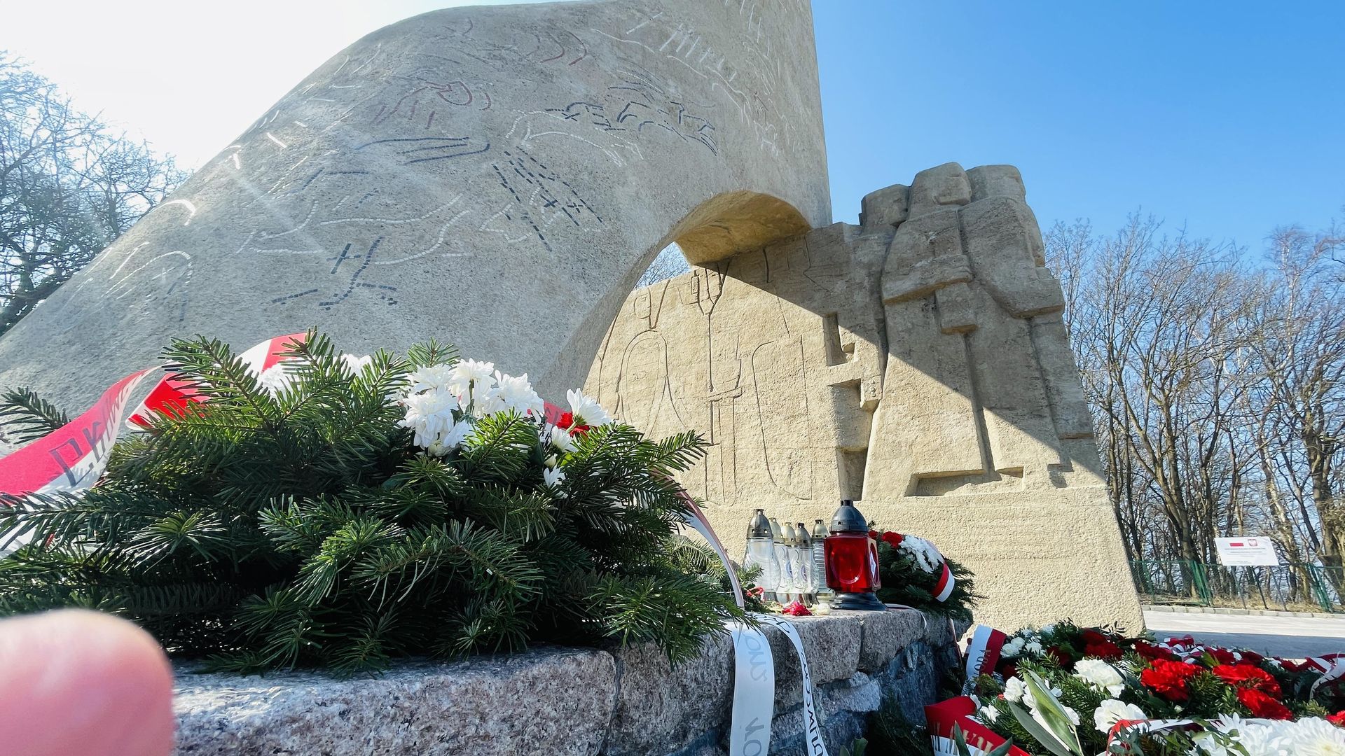 Kołobrzeg - Pomnik zaślubin z morzem