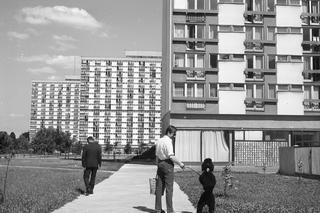 Osiedle Za Żelazną Bramą w Warszawie - stare zdjęcia. Jak wyglądało dawniej, w PRL-u?