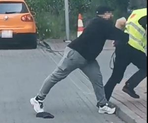 Dostawca jedzenia pobił ochroniarza w Warszawie! Poszło o parkowanie na Ochocie 