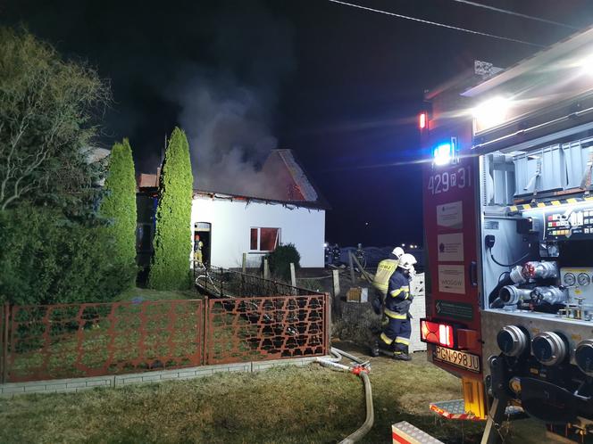 Tragiczny pożar domu pod Gnieznem. Straszne kulisy śmierci 66-latka 