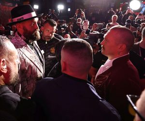 Usyk - Fury 2. Fury odpalił się na całego i zwyzywał Usyka od najgorszych. Co za ściek wyzwisk, bolą uszy