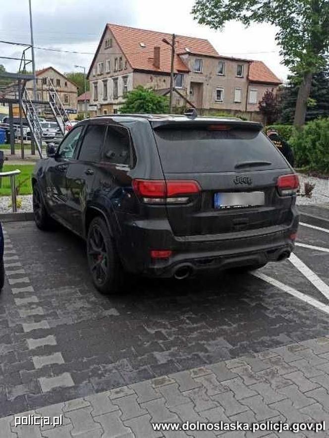 Skradziony Jeep Grand Cherokee SRT