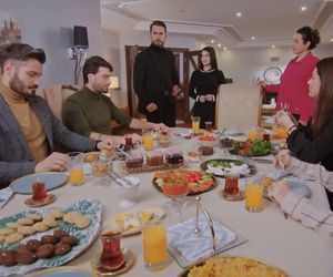 Miłość i nadzieja, odcinek 329: przyjaciele Kuzeya, Kuzey, Bahar, Cavidan