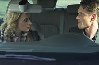 Pierwsza miłość, odcinek 4017: Oskar (Filip Gurłacz), Kaja (Elżbieta Trzaskoś)