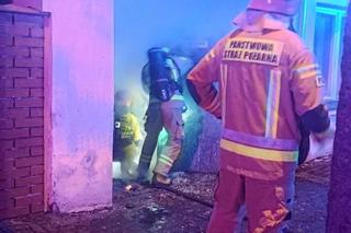 Pożar w Częstochowie. Policjanci uratowali mężczyznę