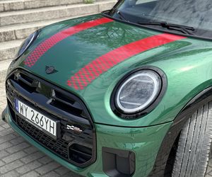 MINI Cooper S (w linii JCW)