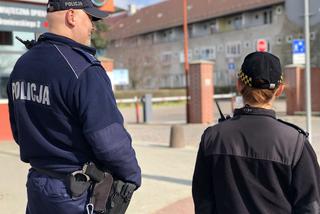 Szczecińscy policjanci kontrolują przestrzeganie kwarantanny