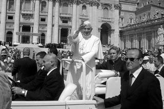 Spadek Benedykta XVI. Jaki majątek zostawił po sobie papież emeryt? 