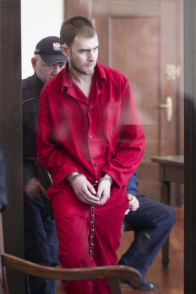 Potwór zgnije w więzieniu