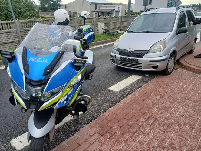 ​70-latek potrącił dwoje pieszych. Wypadek niedaleko Kościana