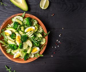 Sałatka z brokułów dietetyczna: jesz i chudniesz