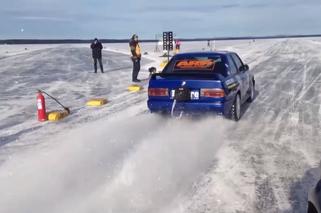 Rozpędzili BMW do 346 km/h na lodzie! - WIDEO