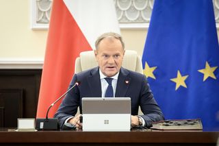 Prezydent odmówił podpisania nominacji oficerskich. Donald Tusk: to wojna z rządem