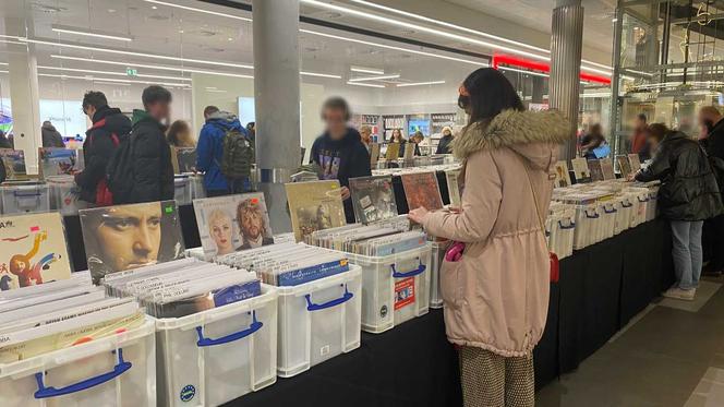 Kiermasz płytowy w galerii Focus Mall Zielona Góra 