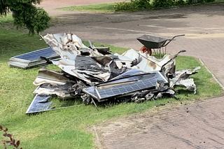 Pożar kościoła w Sosnowcu. Ruszyła rozbiórka dachu z paneli fotowoltaicznych