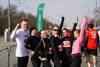 Biegacze opanowali Warszawę! Kolejny Półmaraton Warszawski za nami. Wcześniej był Bieg na Piątkę