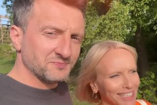 M jak miłość nowy sezon. Dorota (Iwona Rejzner), Bartek (Arkadiusz Smoleński) na planie