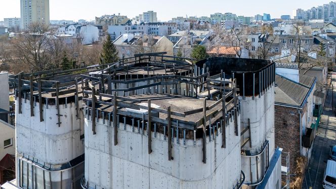 Nadbudowa kamienicy na Gocławku w Warszawie