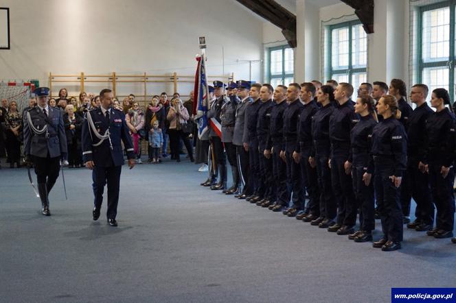 Olsztyn. Nowi policjanci z Warmii i Mazur złożyli uroczyste ślubowanie