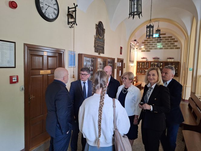 Maturzyści z Rzeszowa rozpoczęli egzaminy 