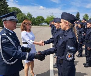 Nowi funkcjonariusze podkarpackiej policji. Złożyli honorową przysięgę