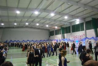 Studniówka w liceum Poniatowskiego